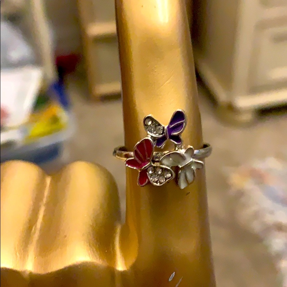 Ring - Picture 2 of 3